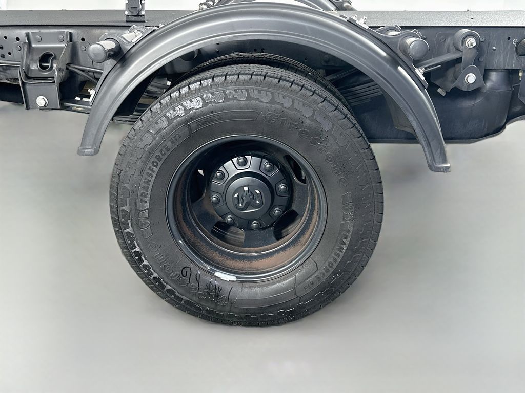 2025 RAM Ram 3500 Chassis Cab Tradesman - Photo 31