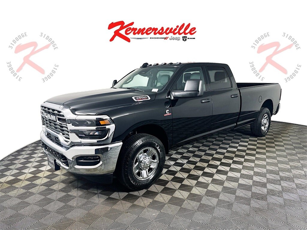New 2026 Ram 3500 TRADESMAN CREW CAB 4X2 8' BOX Pickup
