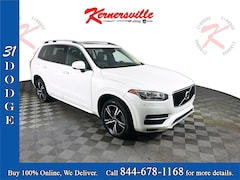 2016 Volvo XC90 T5 Momentum SUV