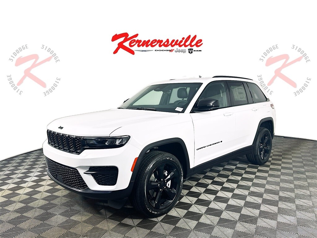 New 2025 Jeep Grand Cherokee ALTITUDE 4X4 Sport Utility