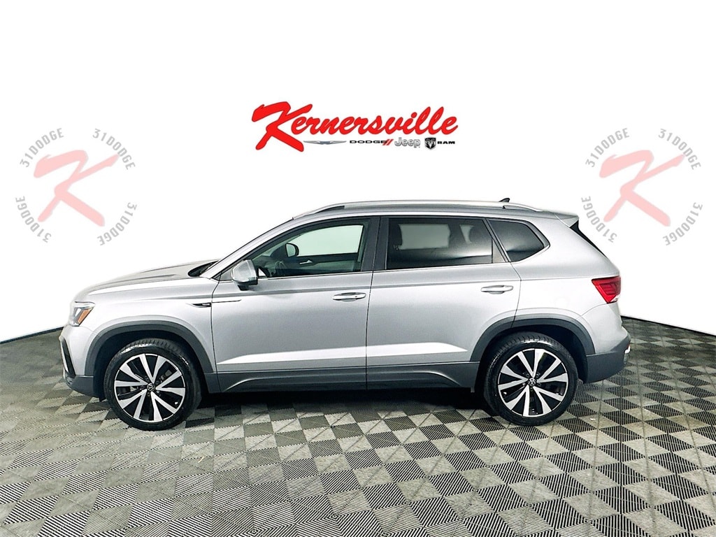 Used 2023 Volkswagen Taos 1.5T SE SUV