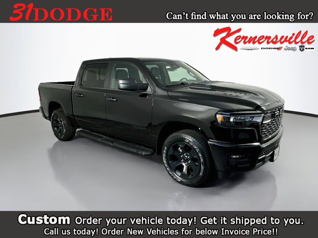 2027 Ram 1500 EXPRESS CREW CAB 4X4 5'7 BOX Pickup