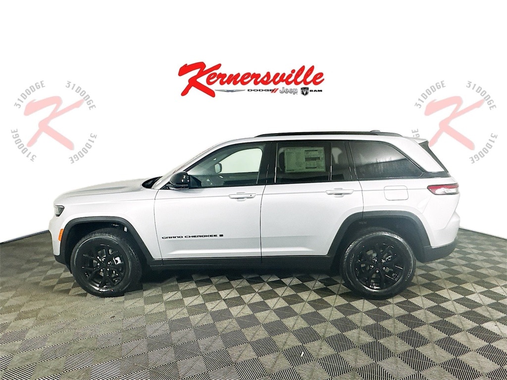 New 2025 Jeep Grand Cherokee ALTITUDE X 4X2 Sport Utility