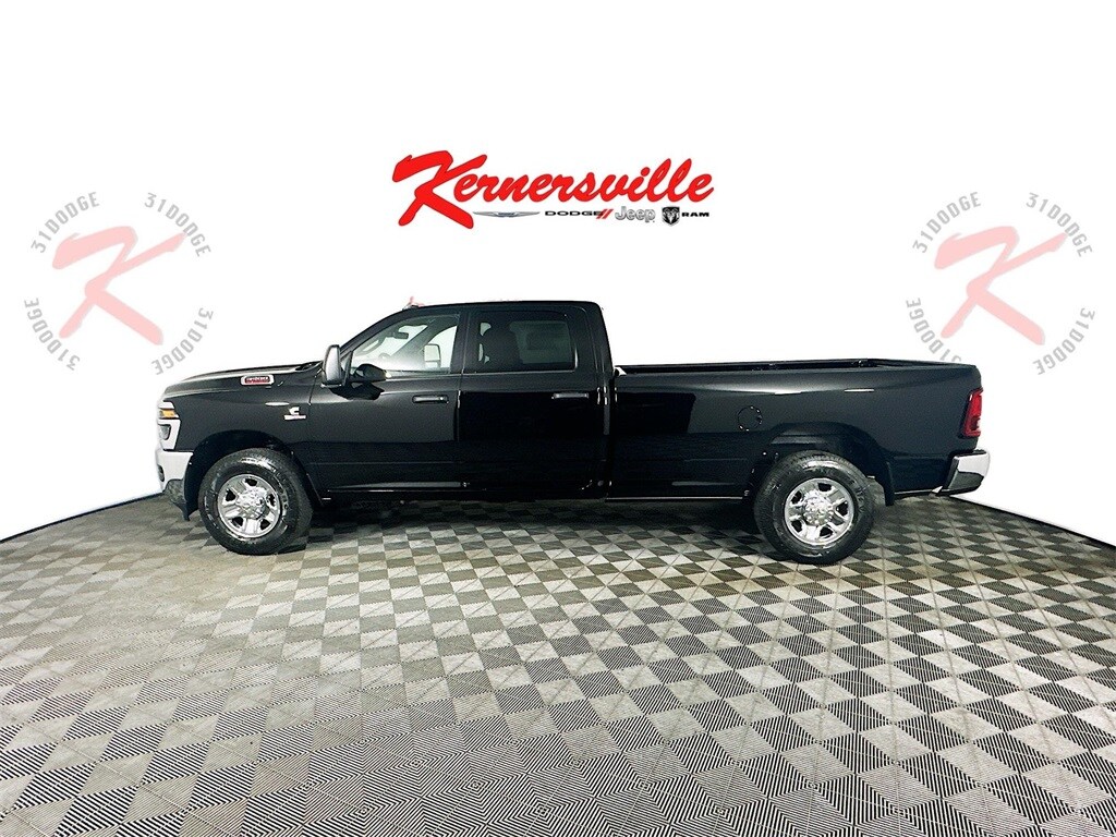 New 2026 Ram 3500 TRADESMAN CREW CAB 4X2 8' BOX Pickup