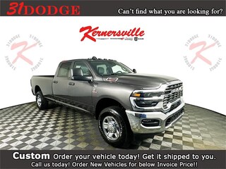 2026 Ram 3500 TRADESMAN CREW CAB 4X4 8' BOX Pickup