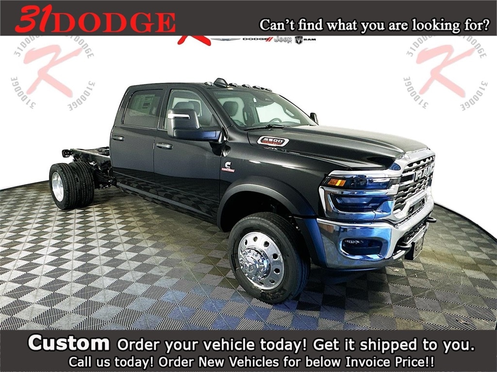 New 2026 Ram 5500 Chassis Cab TRADESMAN CREW 4X2 60' CA Pickup