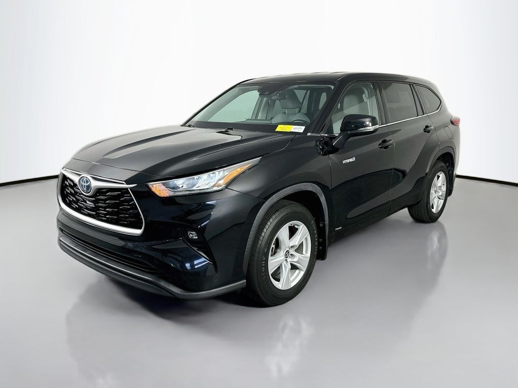 Used 2020 Toyota Highlander Hybrid LE SUV