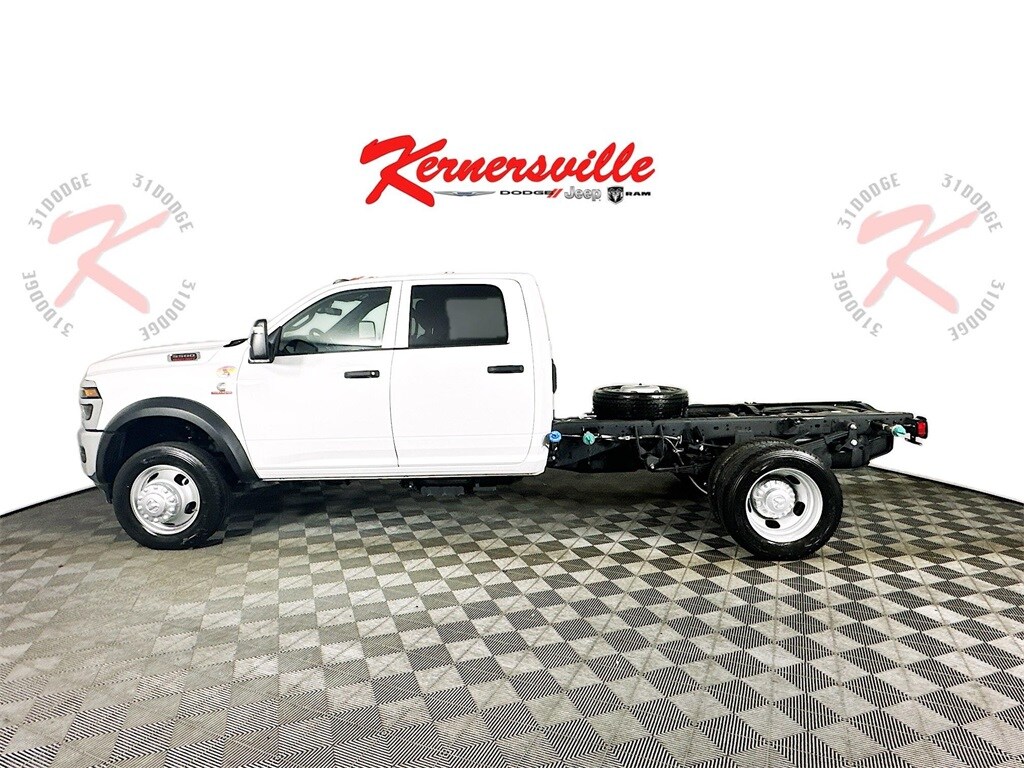 New 2025 Ram 5500 Chassis Cab 5500 TRADESMAN CHASSIS CREW CAB 4X4 60' CA Pickup