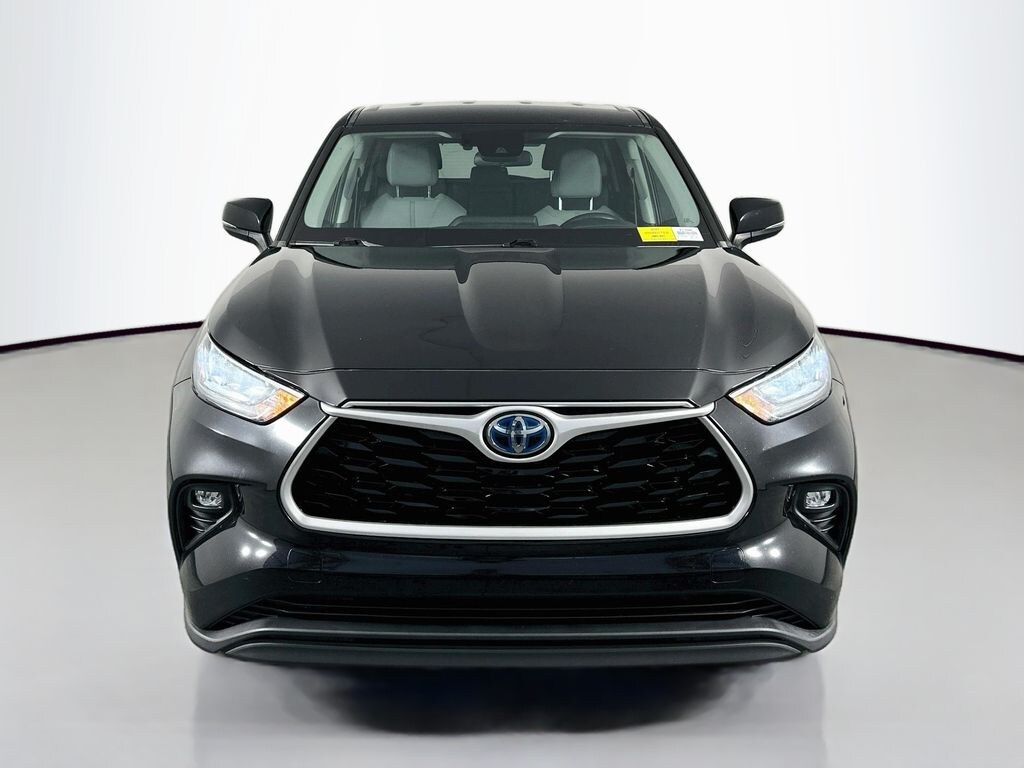 Used 2020 Toyota Highlander Hybrid LE SUV