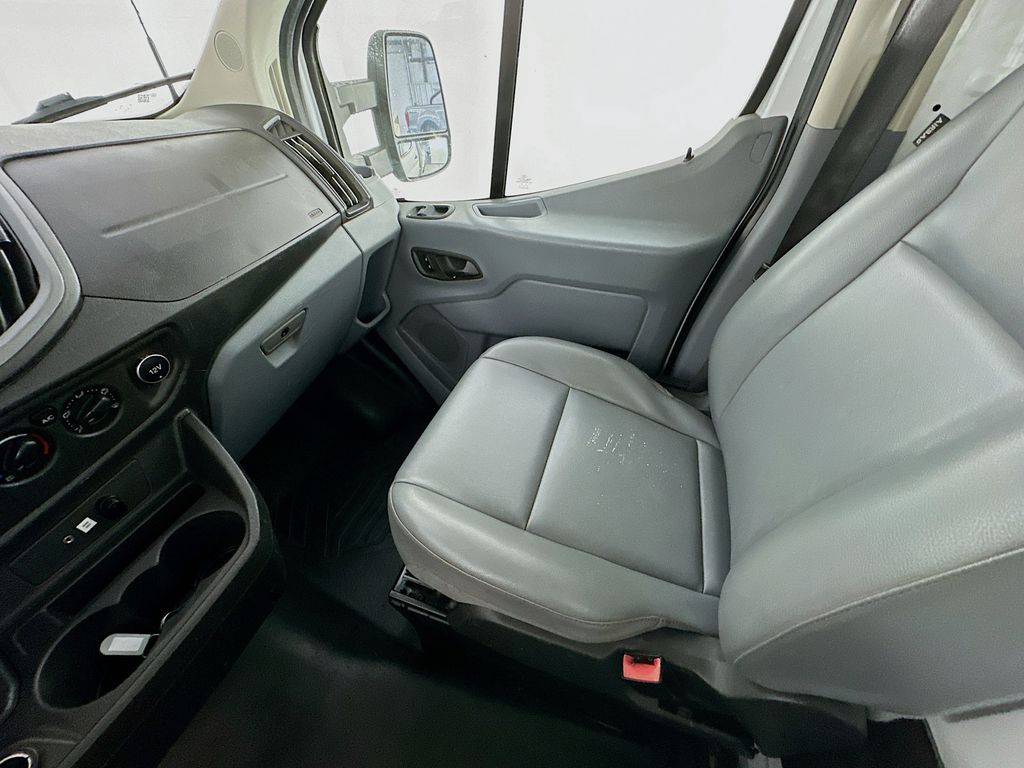 2018 Ford Transit Chassis Cab Base - Photo 11