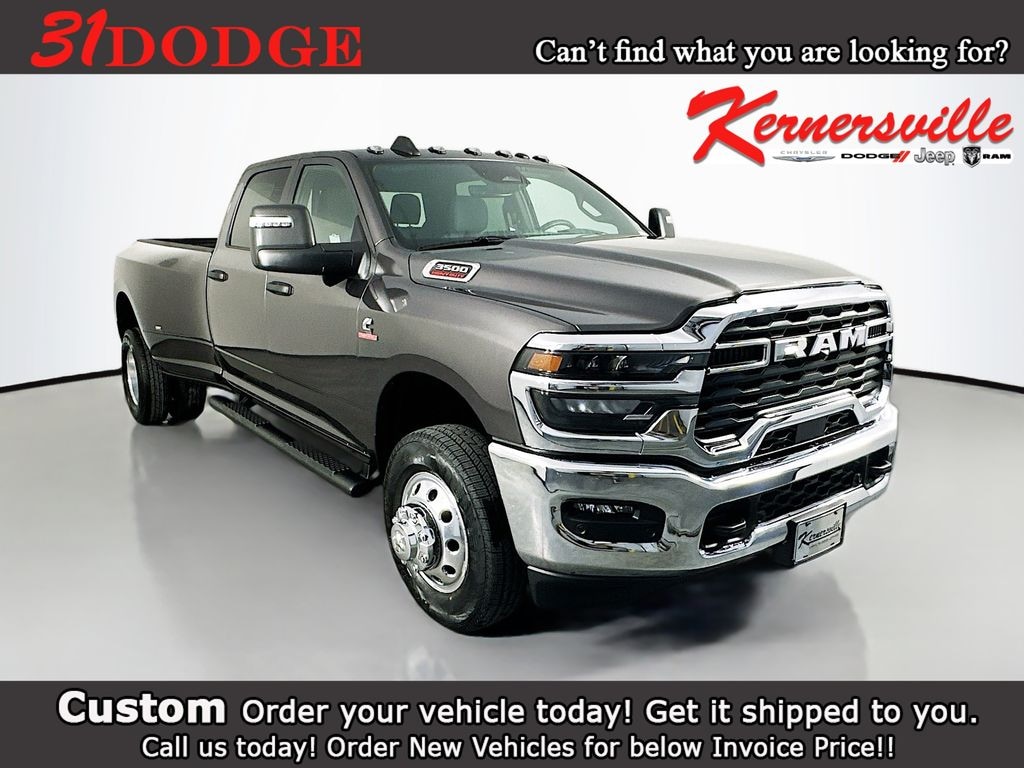 New 2026 Ram 3500 TRADESMAN CREW CAB 4X4 8' BOX Pickup