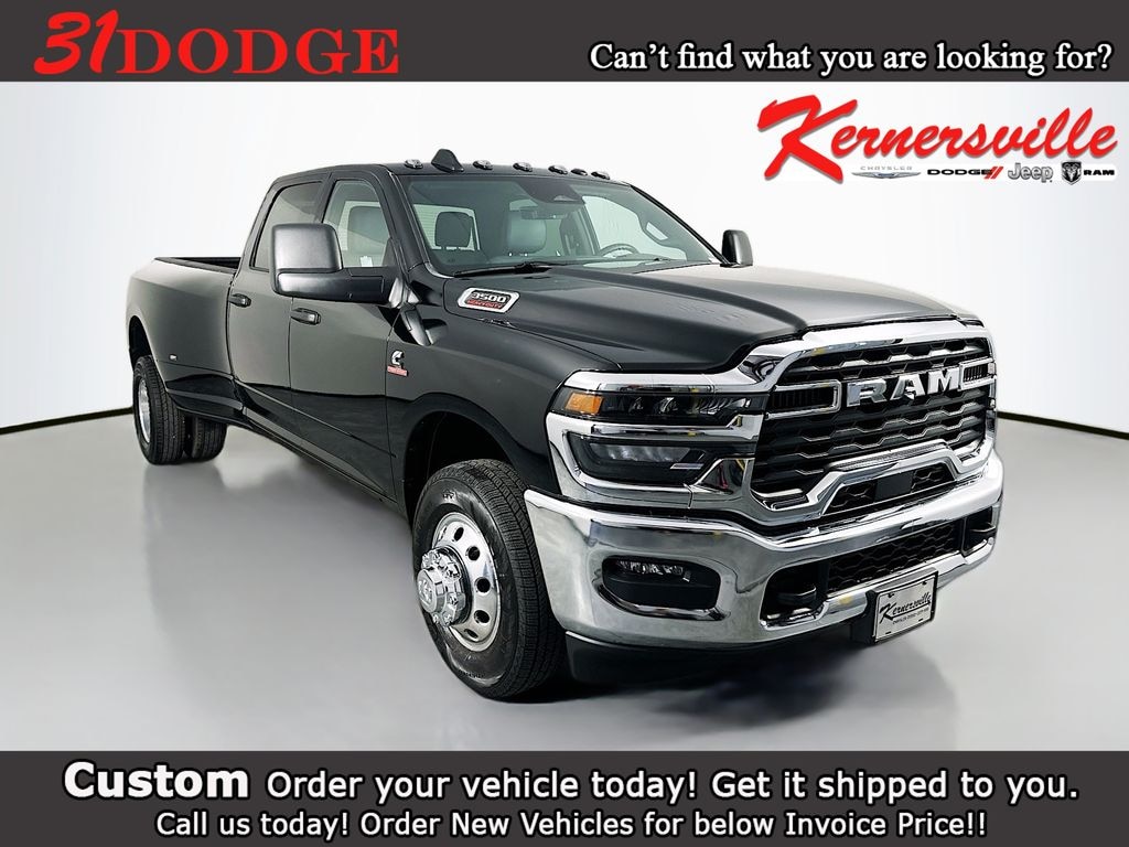 New 2026 Ram 3500 TRADESMAN CREW CAB 4X2 8' BOX Pickup