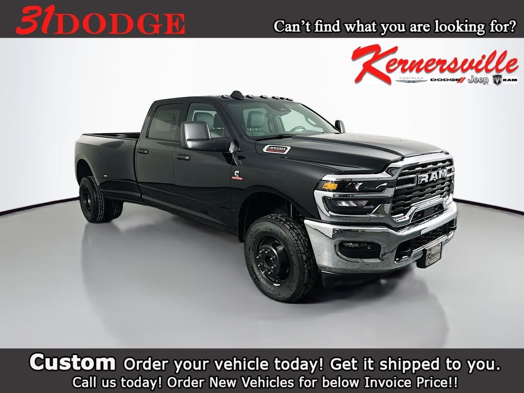 New 2026 Ram 3500 TRADESMAN CREW CAB 4X4 8' BOX Pickup