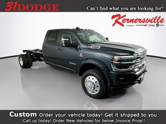 2026 Ram 4500 Chassis Cab BIG HORN  CREW  4X4 84' CA Pickup
