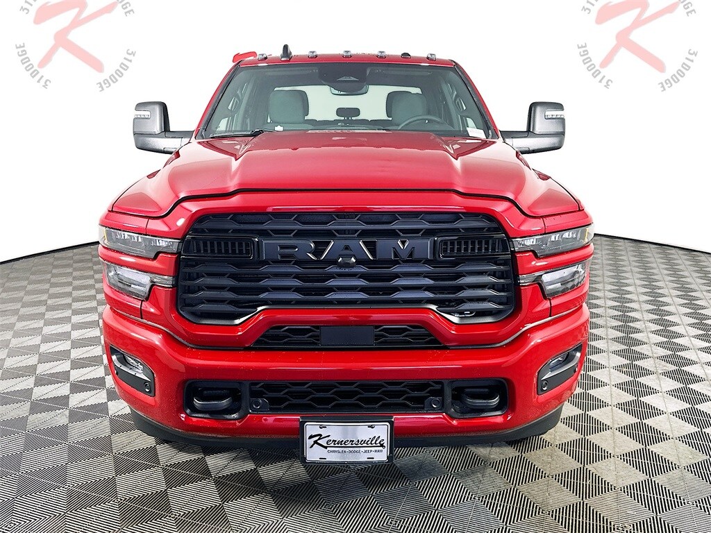 New 2026 Ram 3500 BIG HORN CREW CAB 4X4 6'4 BOX Pickup
