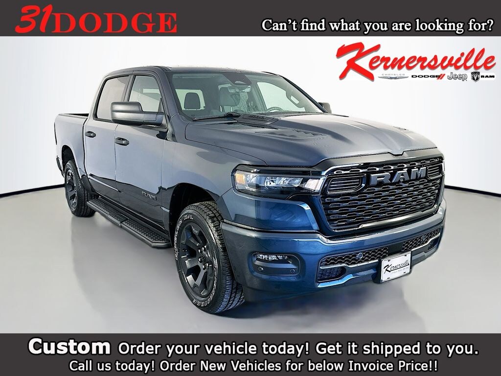 New 2026 Ram 1500 EXPRESS CREW CAB 4X4 5'7 BOX Pickup