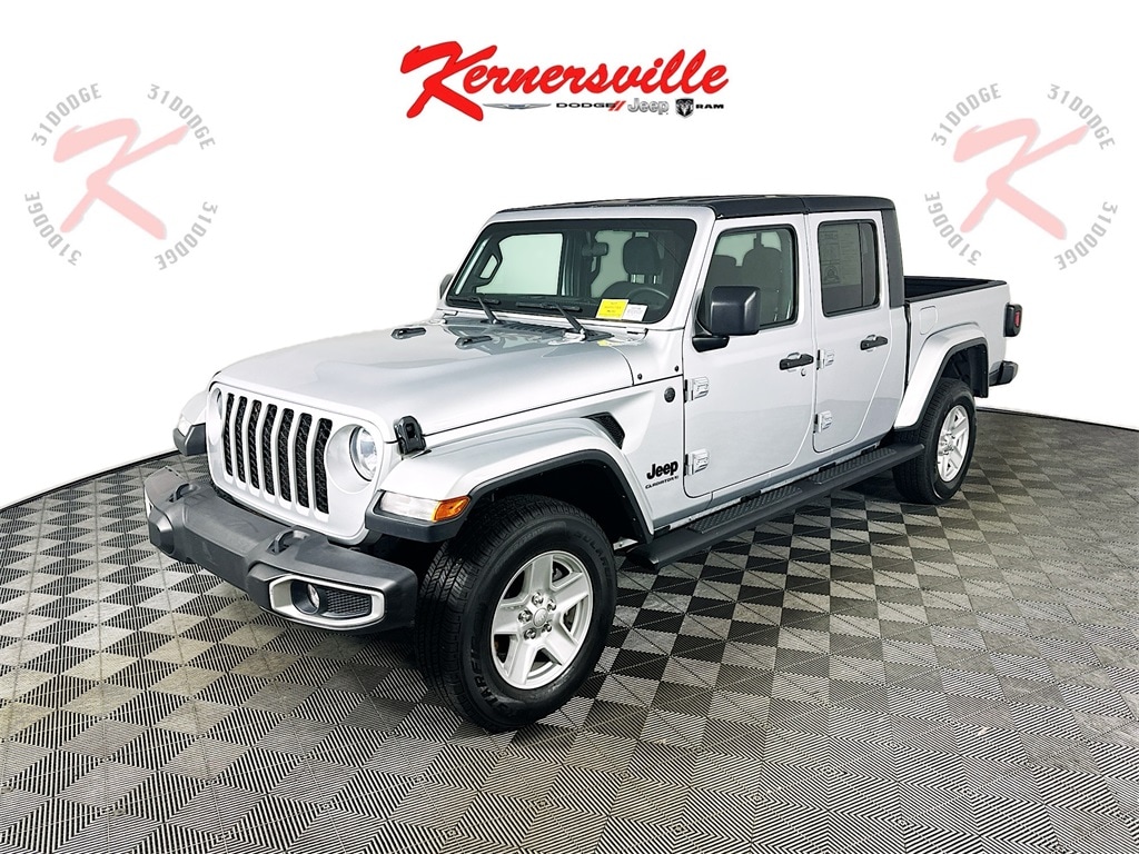 Used 2023 Jeep Gladiator Sport Truck Crew Cab