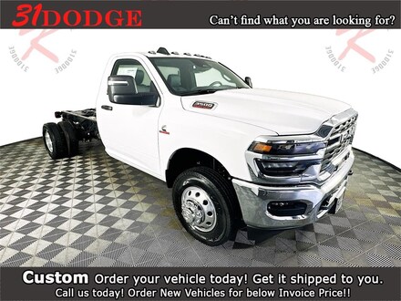 2025 Ram 3500 Chassis Cab TRADESMAN  REGULAR  4X2 84' CA Pickup