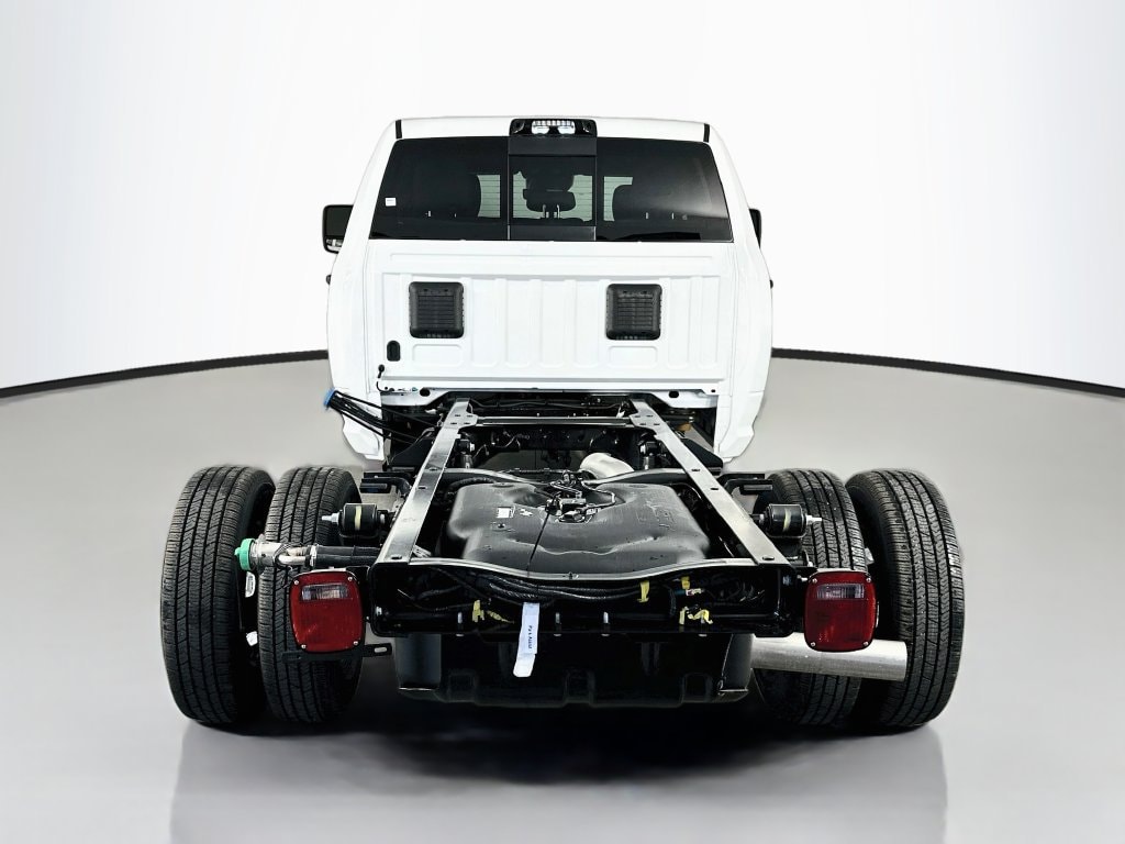 2027 RAM Ram 3500 Chassis Cab Tradesman - Photo 6