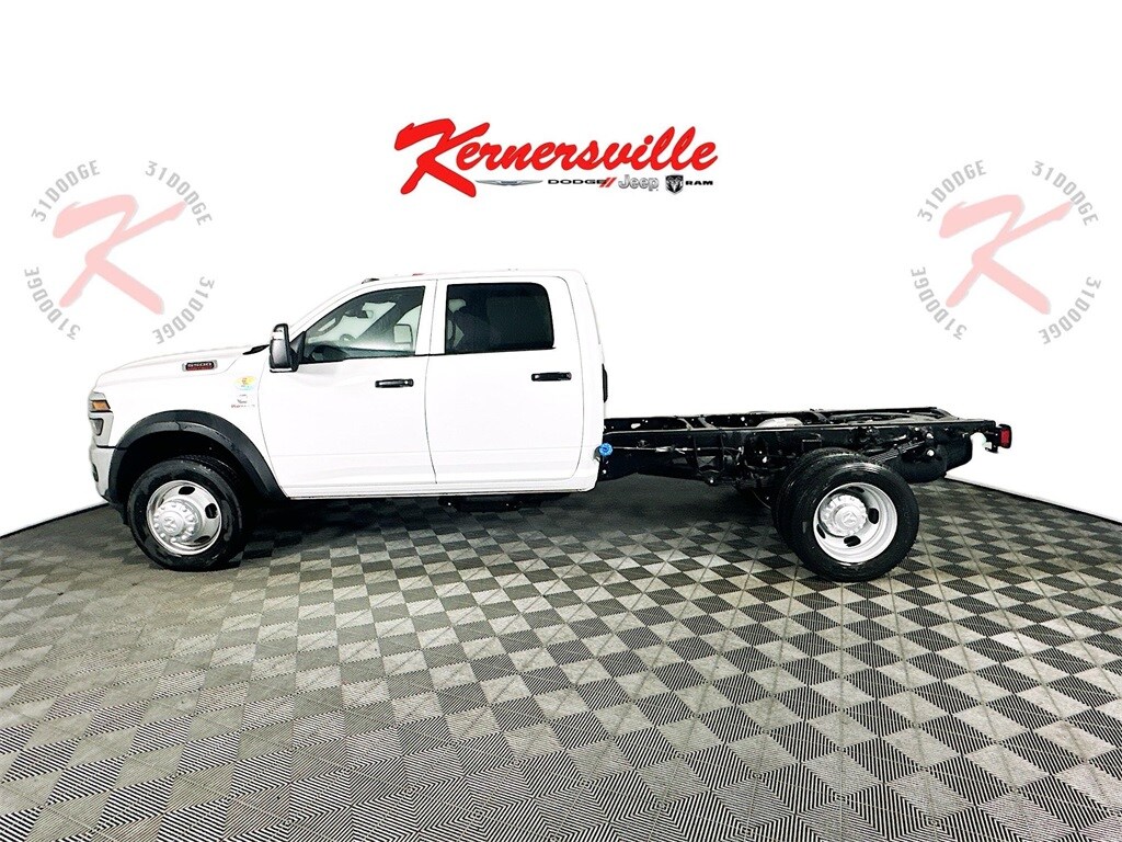 New 2025 Ram 5500 Chassis Cab 5500 TRADESMAN CHASSIS CREW CAB 4X4 60' CA Pickup
