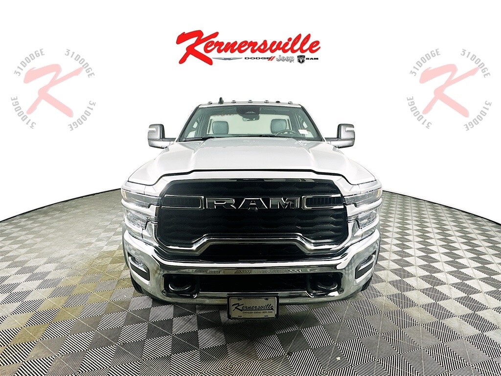 New 2025 Ram 5500 Chassis Cab 5500 TRADESMAN CHASSIS REGULAR CAB 4X2 84' CA Pickup