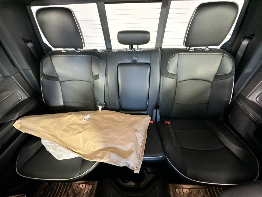 2027 RAM Ram 3500 Chassis Cab Big Horn - Photo 9