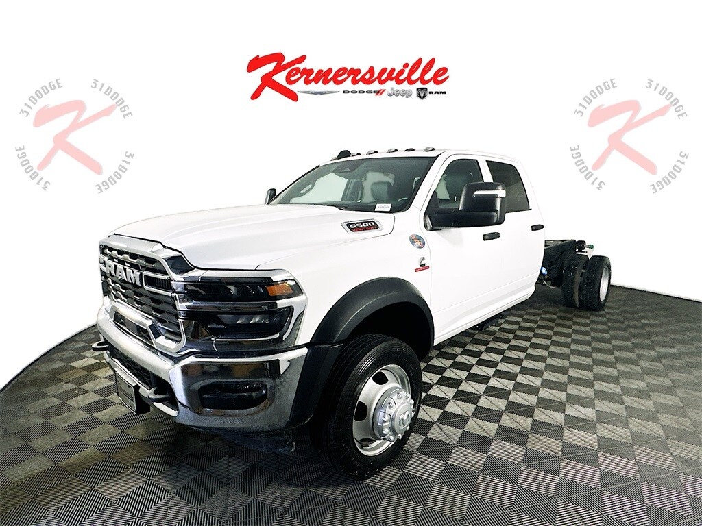 New 2025 Ram 5500 Chassis Cab 5500 TRADESMAN CHASSIS CREW CAB 4X4 84' CA Pickup