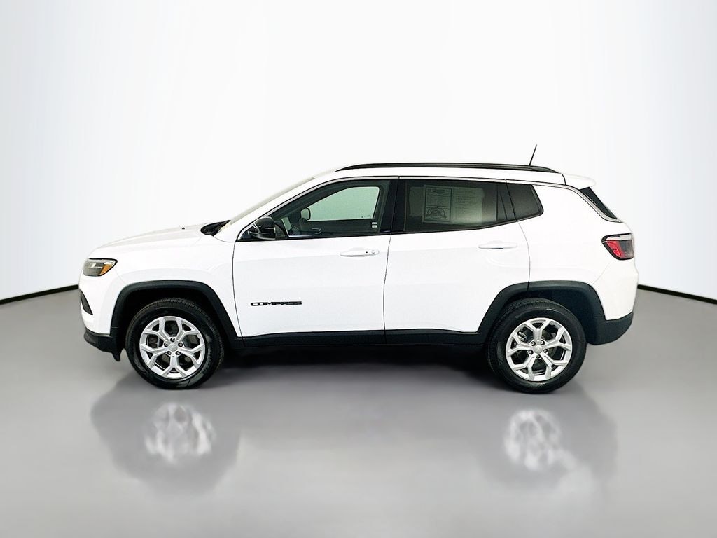 Used 2024 Jeep Compass Latitude Sport Utility