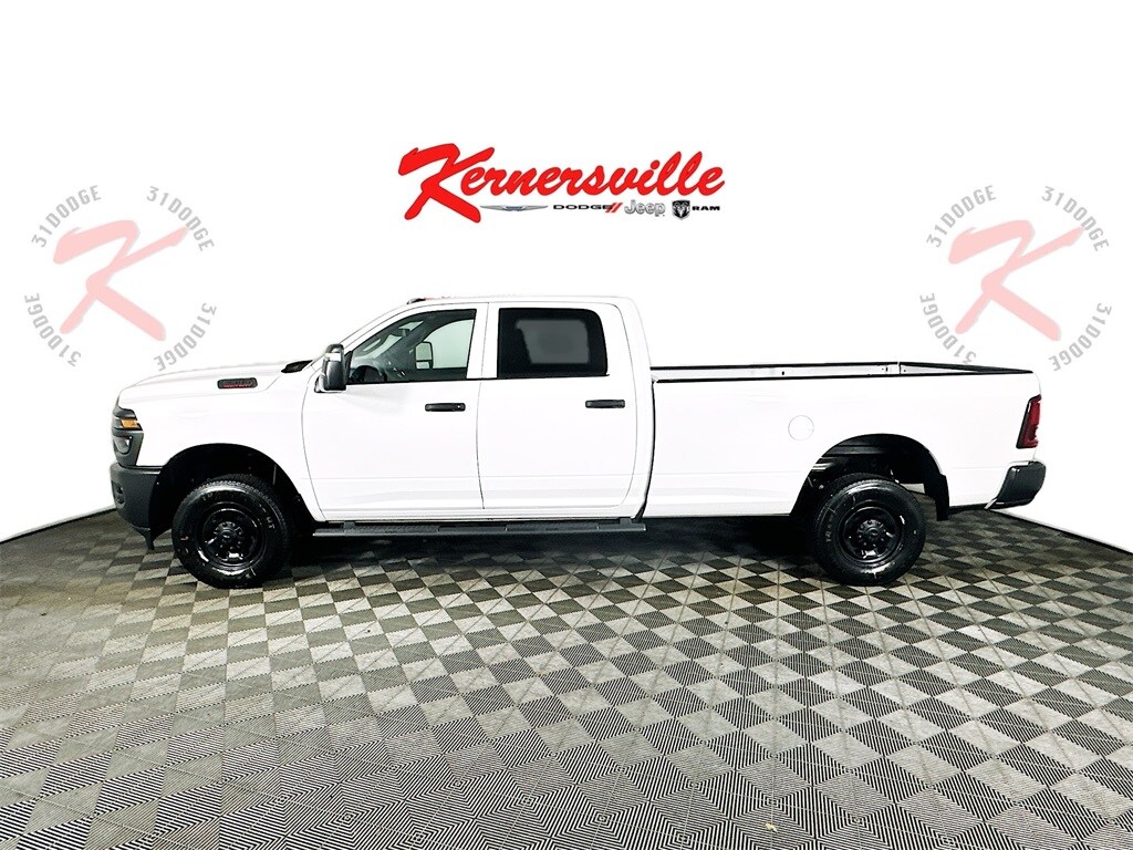 New 2026 Ram 2500 TRADESMAN CREW CAB 4X4 8' BOX Pickup