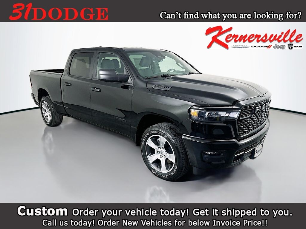 New 2026 Ram 1500 EXPRESS CREW CAB 4X4 6'4 BOX Pickup