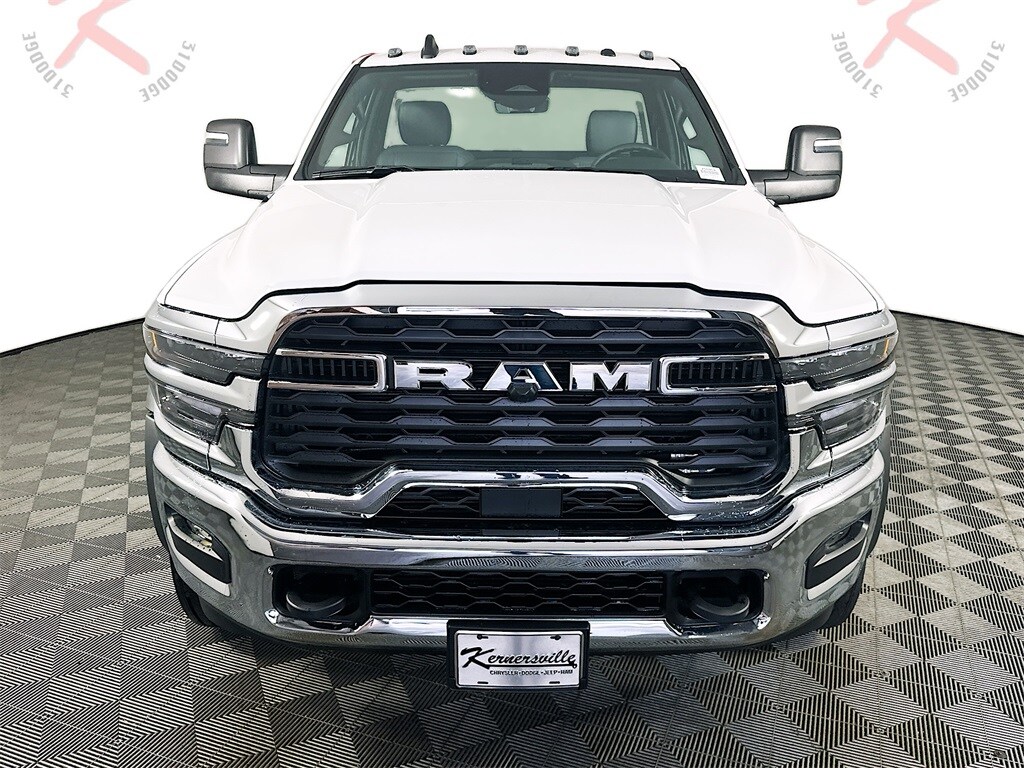 New 2025 Ram 5500 Chassis Cab 5500 TRADESMAN CHASSIS REGULAR CAB 4X4 60' CA Pickup