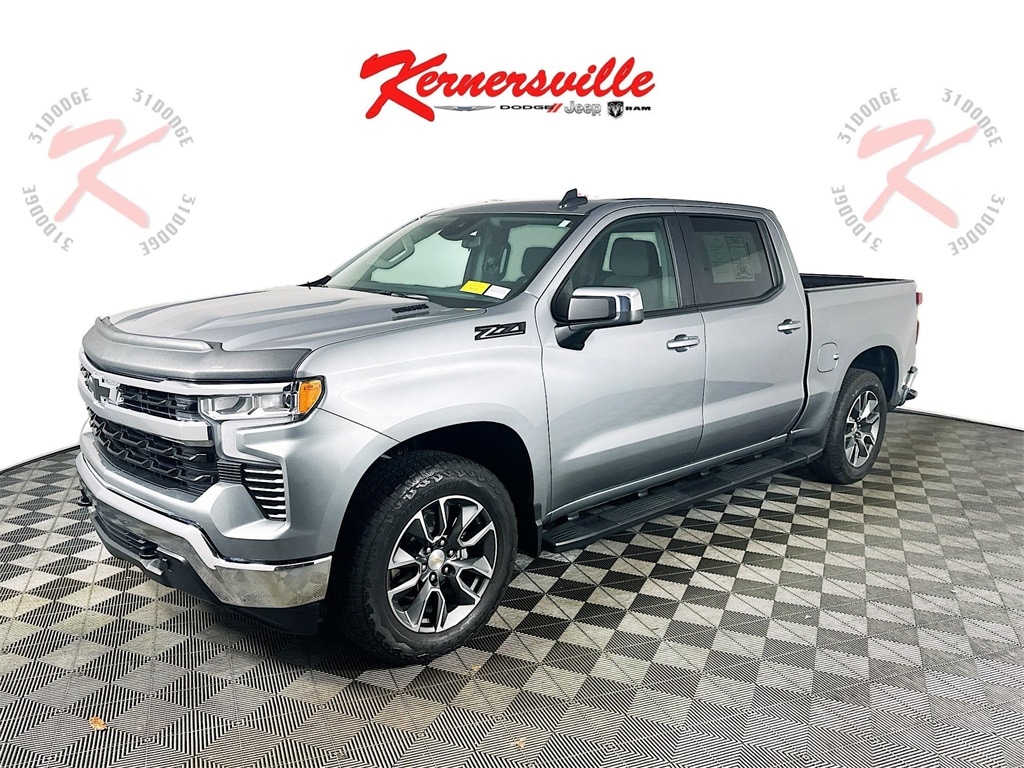 Used 2025 Chevrolet Silverado 1500 LT Truck Crew Cab