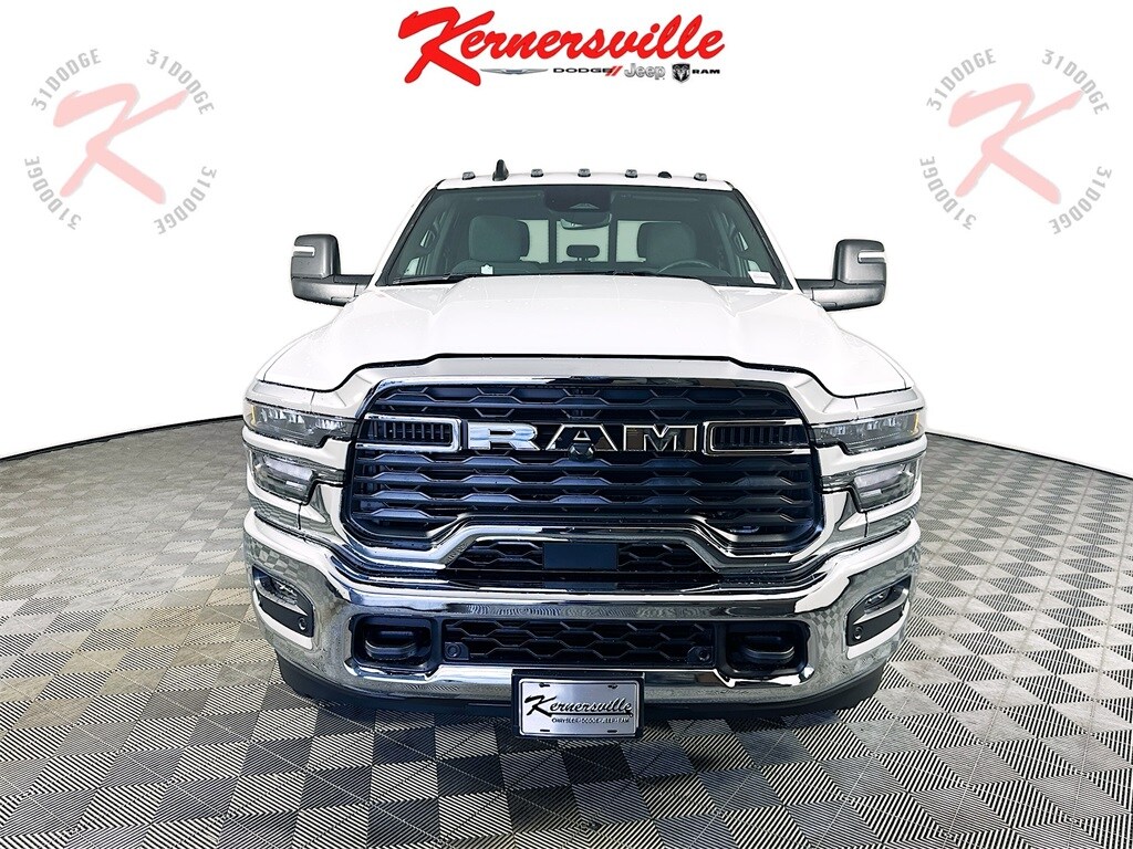 New 2026 Ram 2500 TRADESMAN CREW CAB 4X4 8' BOX Pickup