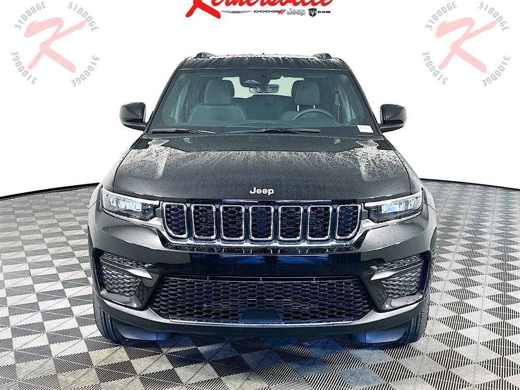 New 2025 Jeep Grand Cherokee LAREDO X 4X4 Sport Utility