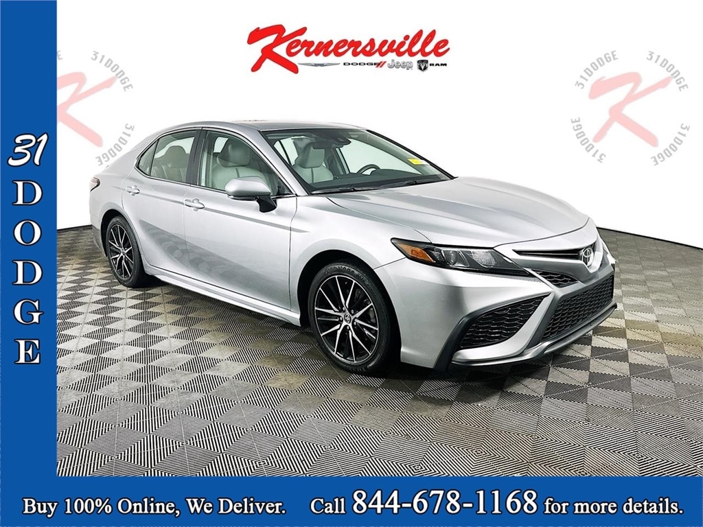 Used 2023 Toyota Camry SE Sedan