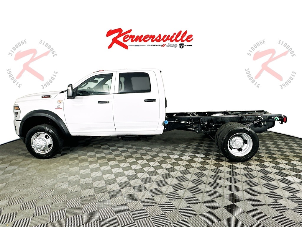 New 2025 Ram 4500 Chassis Cab 4500 TRADESMAN CHASSIS CREW CAB 4X4 60' CA Pickup