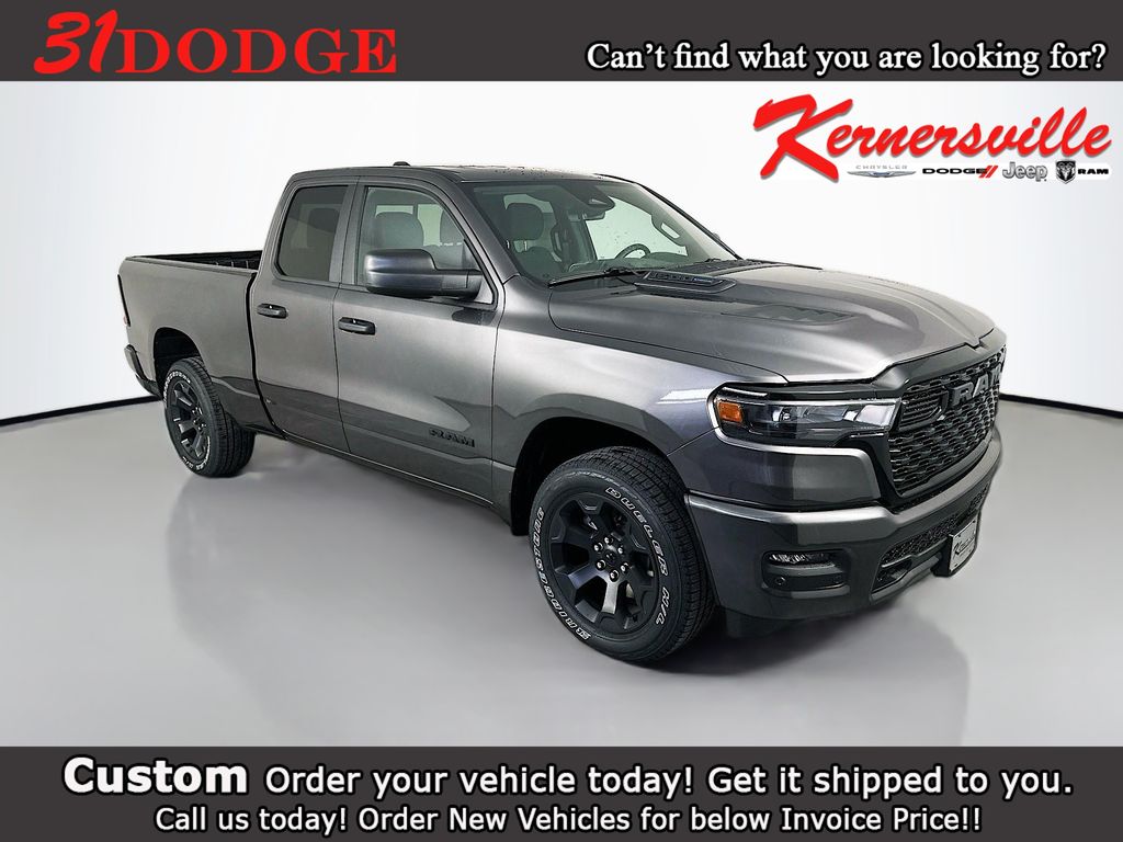2026 Ram 1500 EXPRESS QUAD CAB 4X4 6'4 BOX