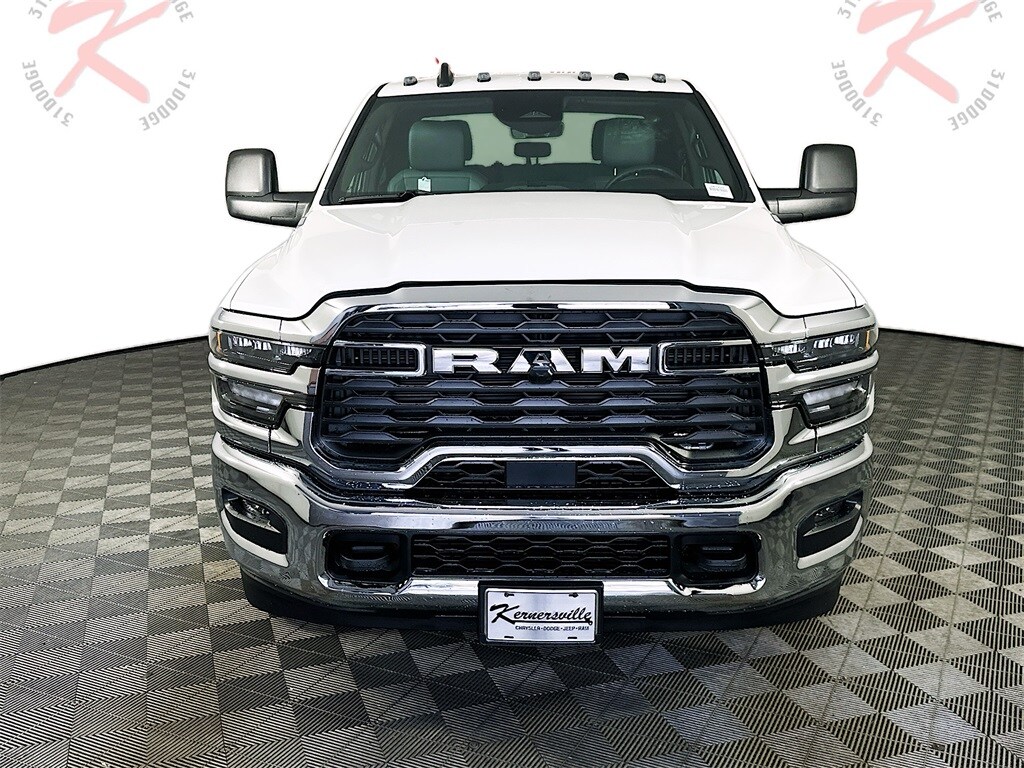 New 2026 Ram 3500 TRADESMAN CREW CAB 4X2 8' BOX Pickup