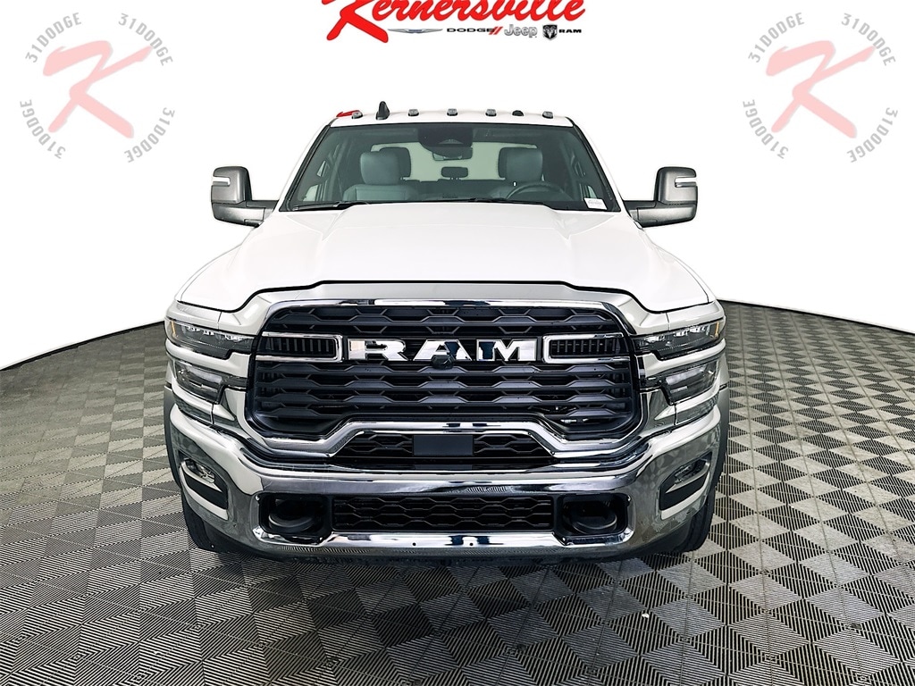 New 2025 Ram 4500 Chassis Cab 4500 TRADESMAN CHASSIS CREW CAB 4X2 60' CA Pickup