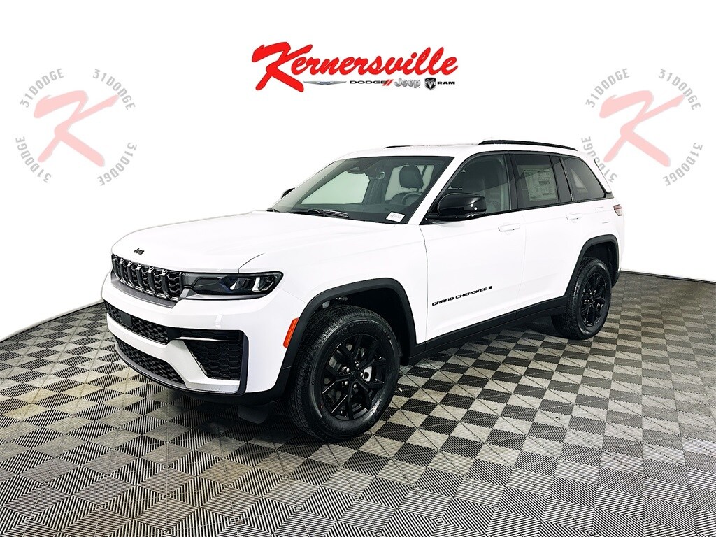 New 2026 Jeep Grand Cherokee LAREDO ALTITUDE 4X4 Sport Utility