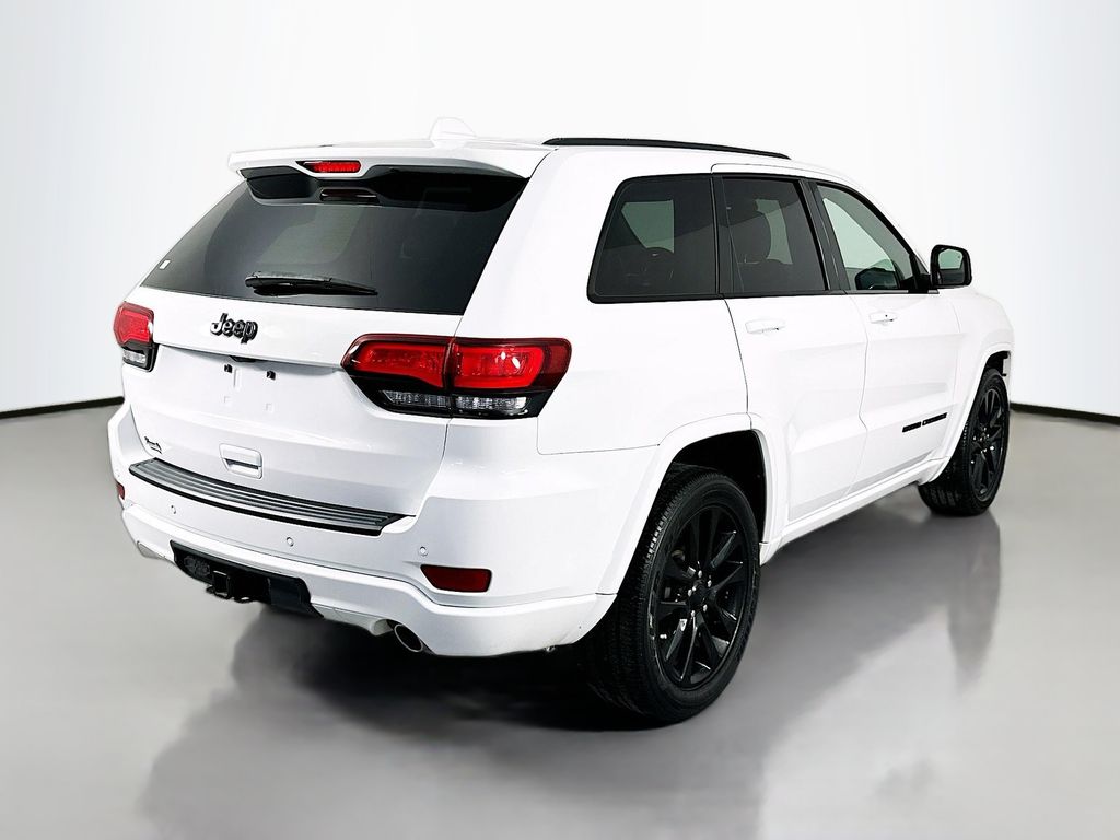 JeepGrand Cherokee7