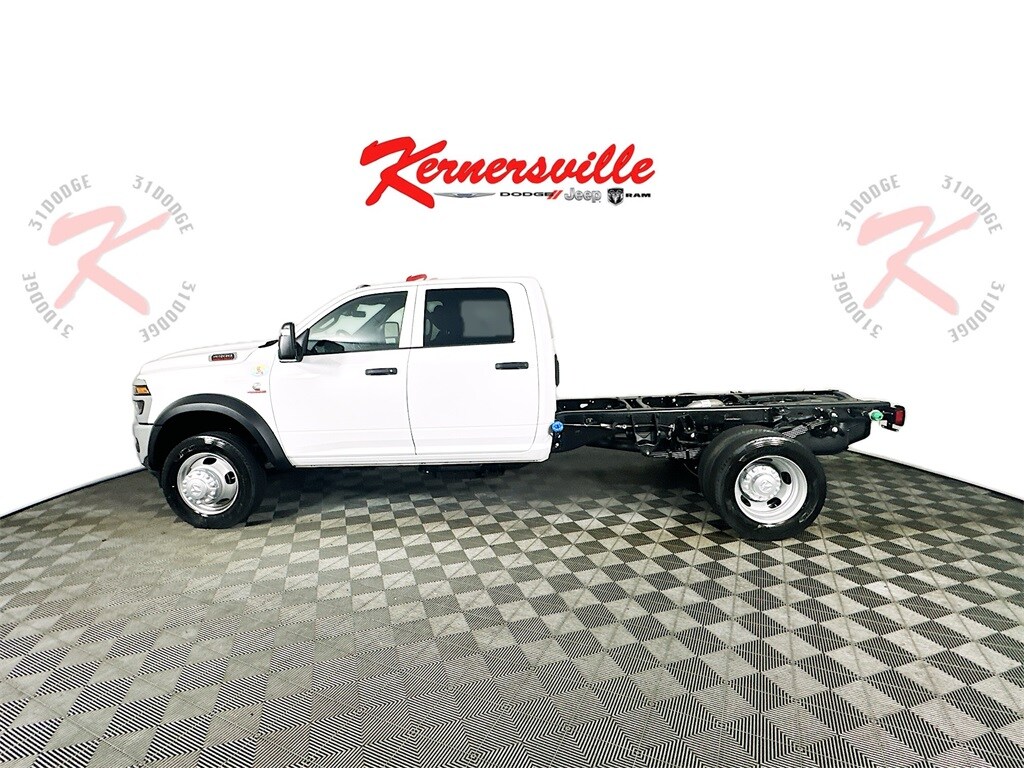 2025 Ram 4500 Tradesman photo 4