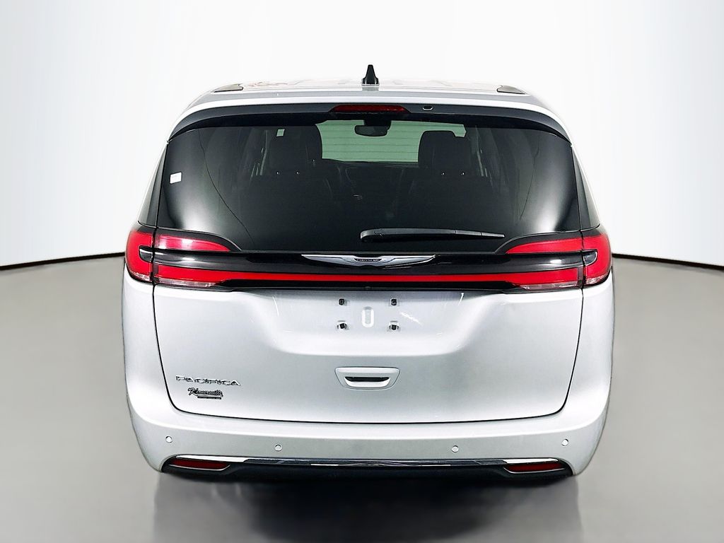 ChryslerPacifica6