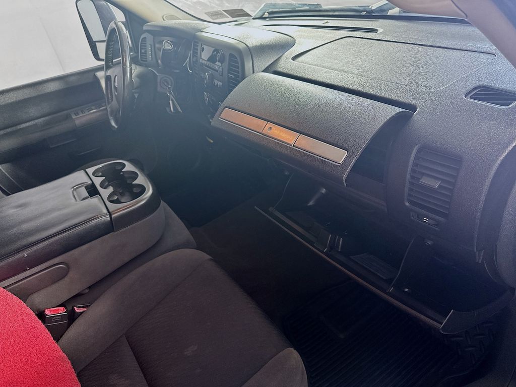 GMCSierra 2500HD29