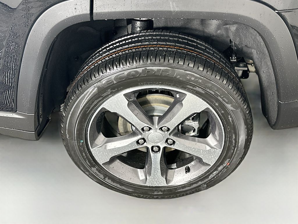 JeepGrand Cherokee17