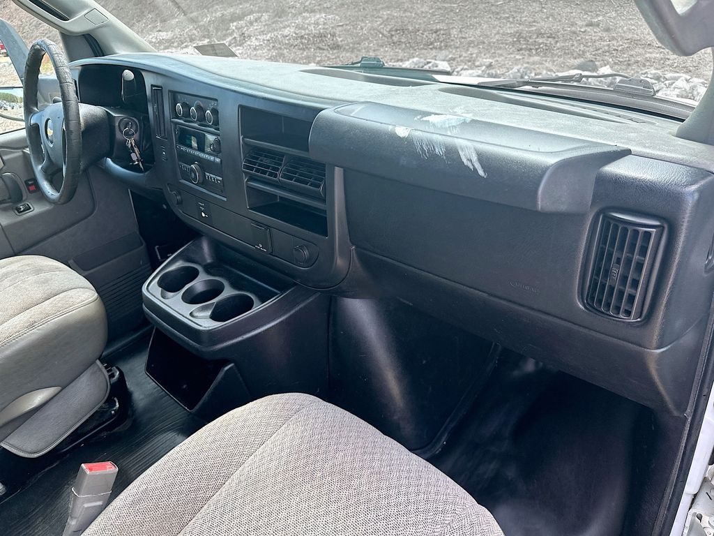 ChevroletExpress 350024