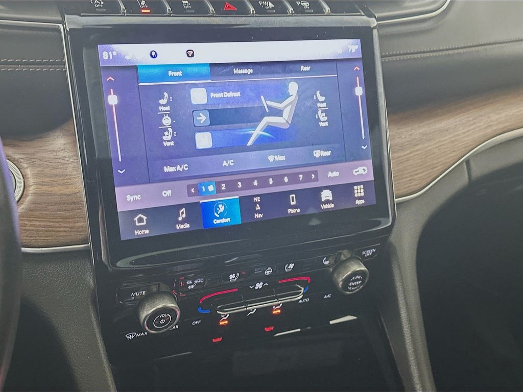 JeepGrand Cherokee18