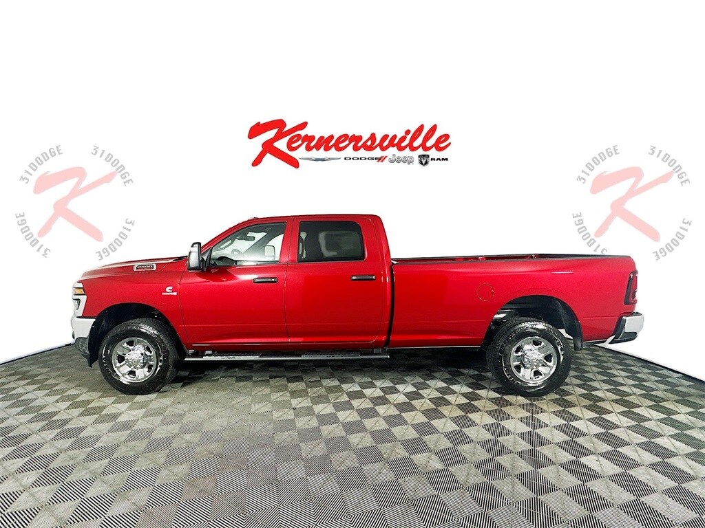 2026 Ram 2500 Tradesman photo 3