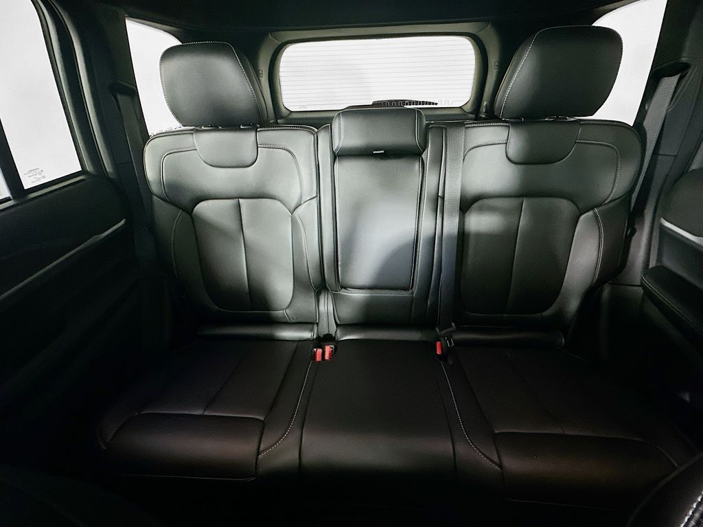 JeepGrand Cherokee10