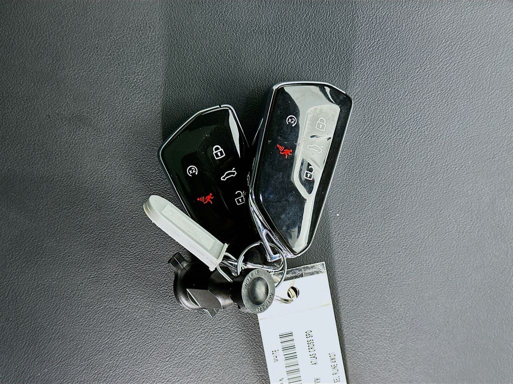VolkswagenAtlas Cross Sport34